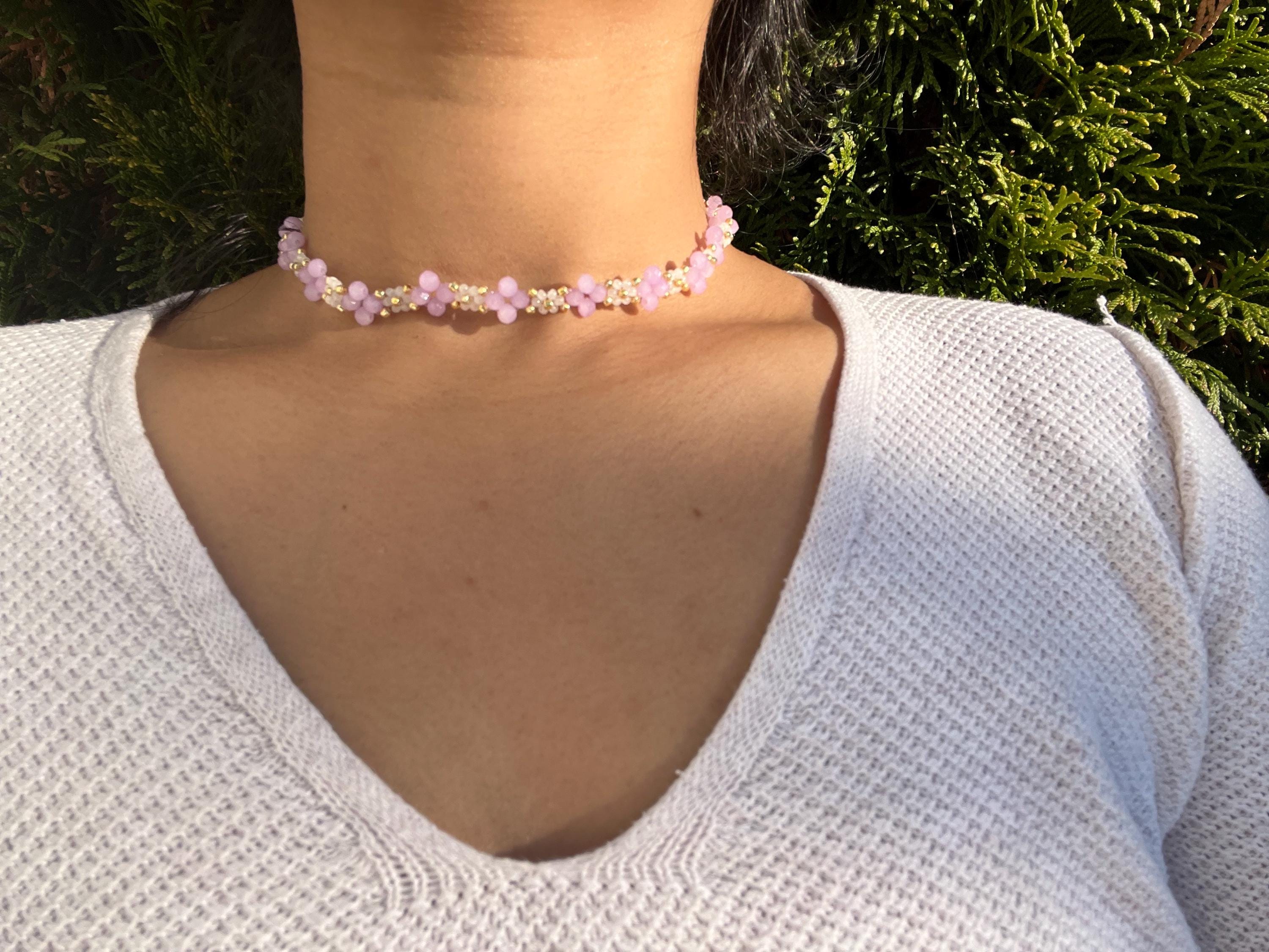 Daisy beaded flower Necklace