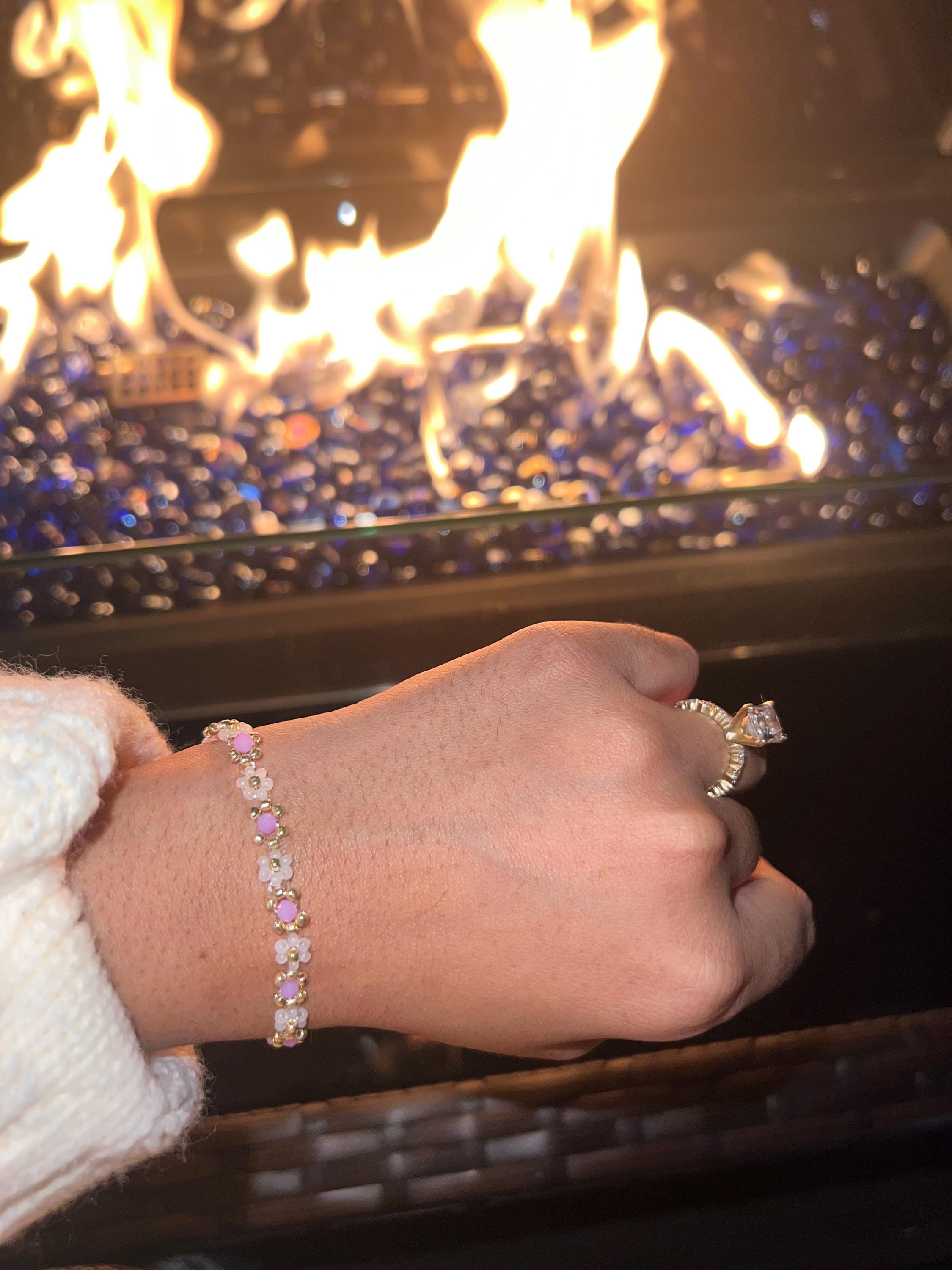 Purple & White Daisy Beaded Bracelet