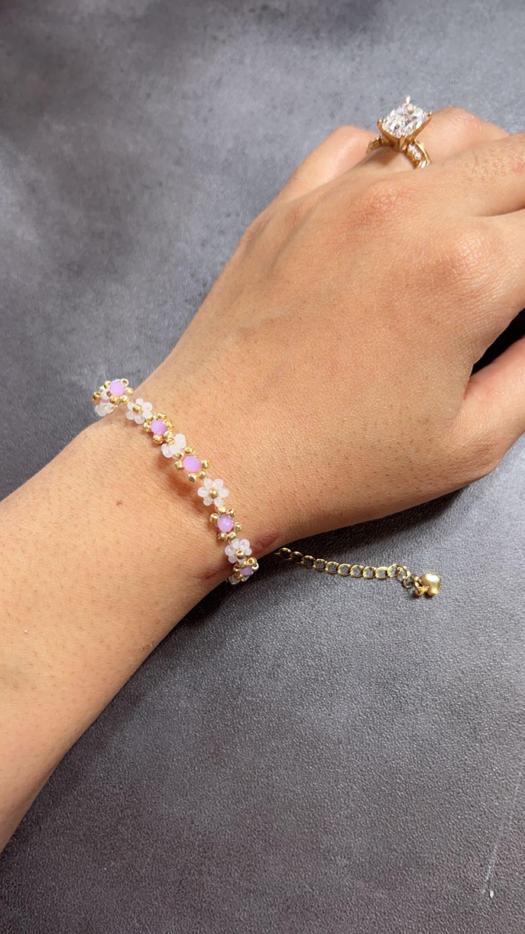 Purple & White Daisy Beaded Bracelet