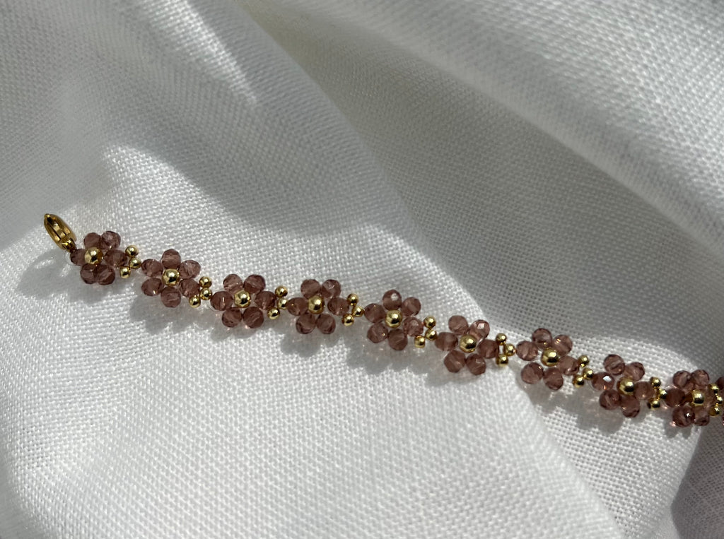 Nude daisy crystal bracelet