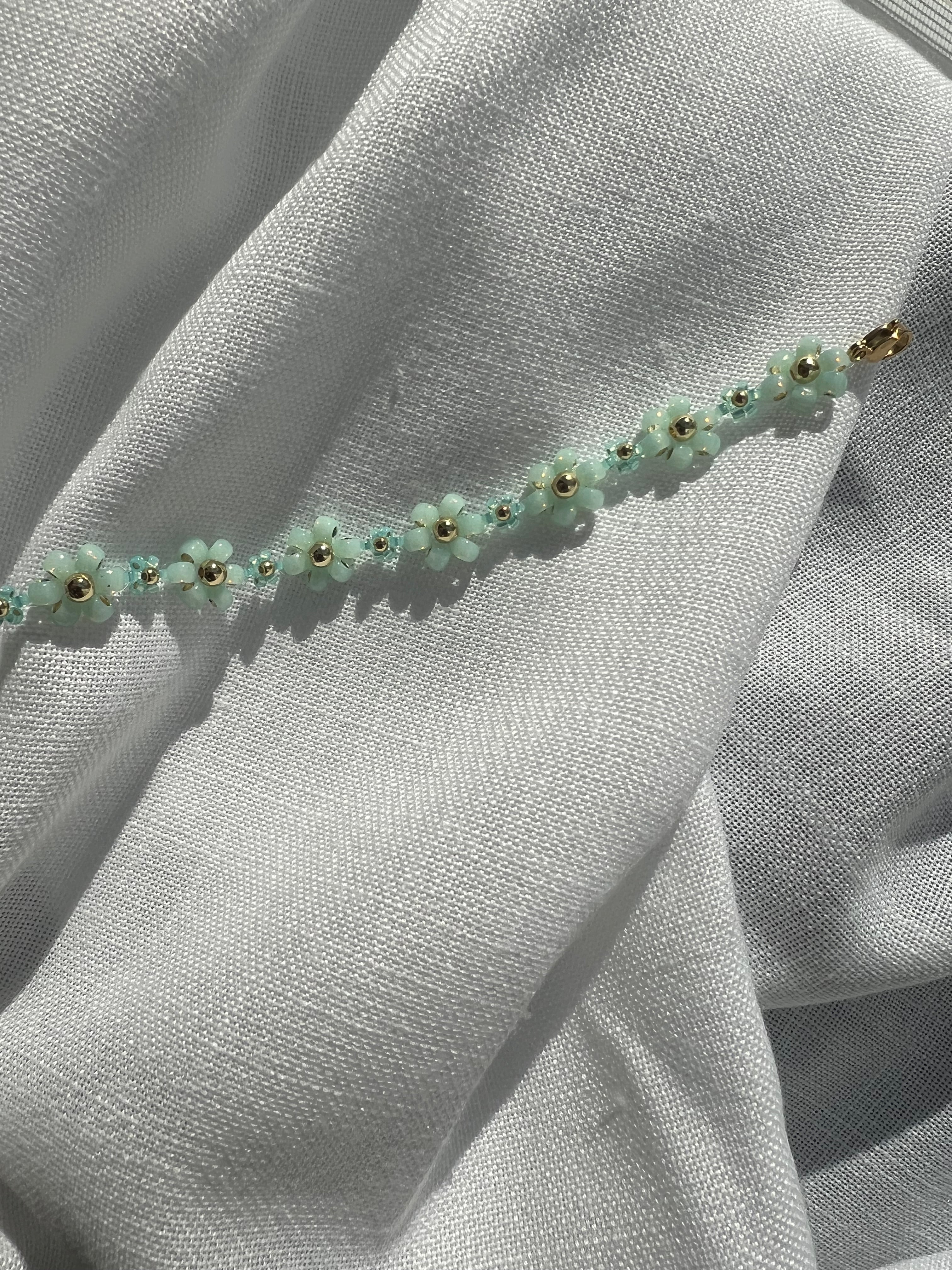 Teal daisy bracelet