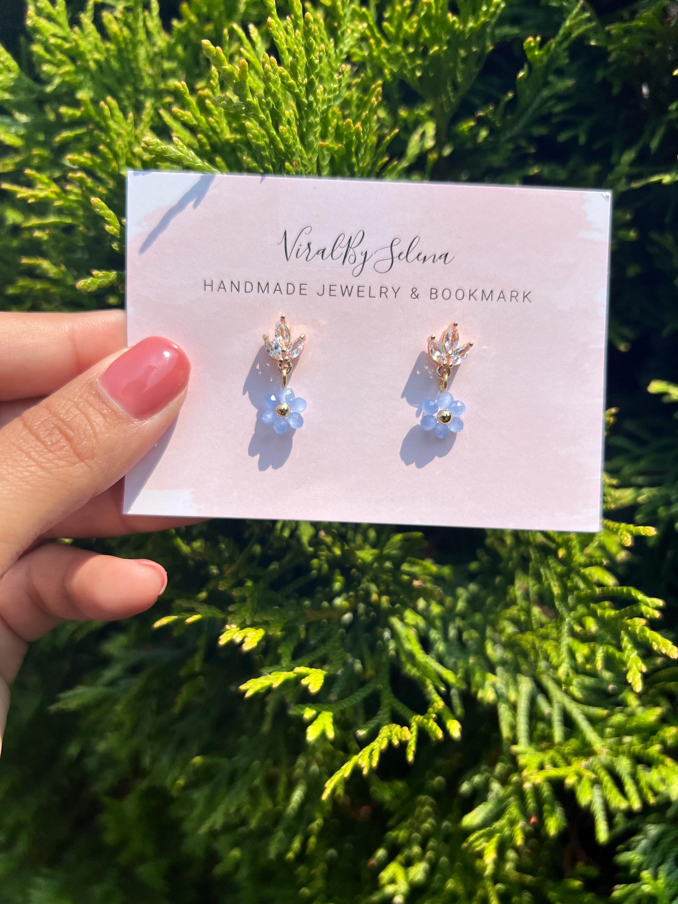 Daisy blue crystal earrings with 14k gold plated stud , minimalist earrings,