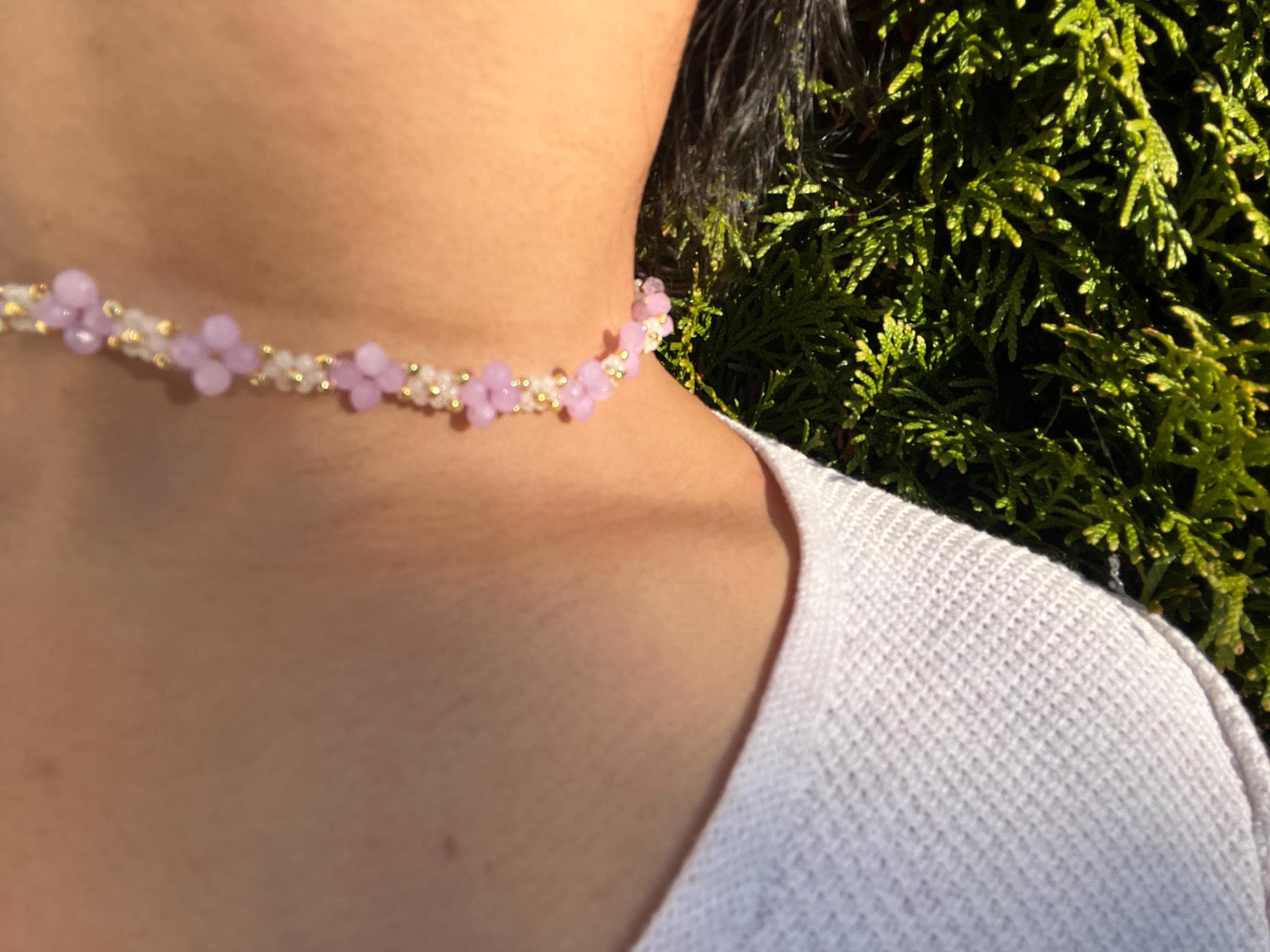 Daisy beaded flower Necklace