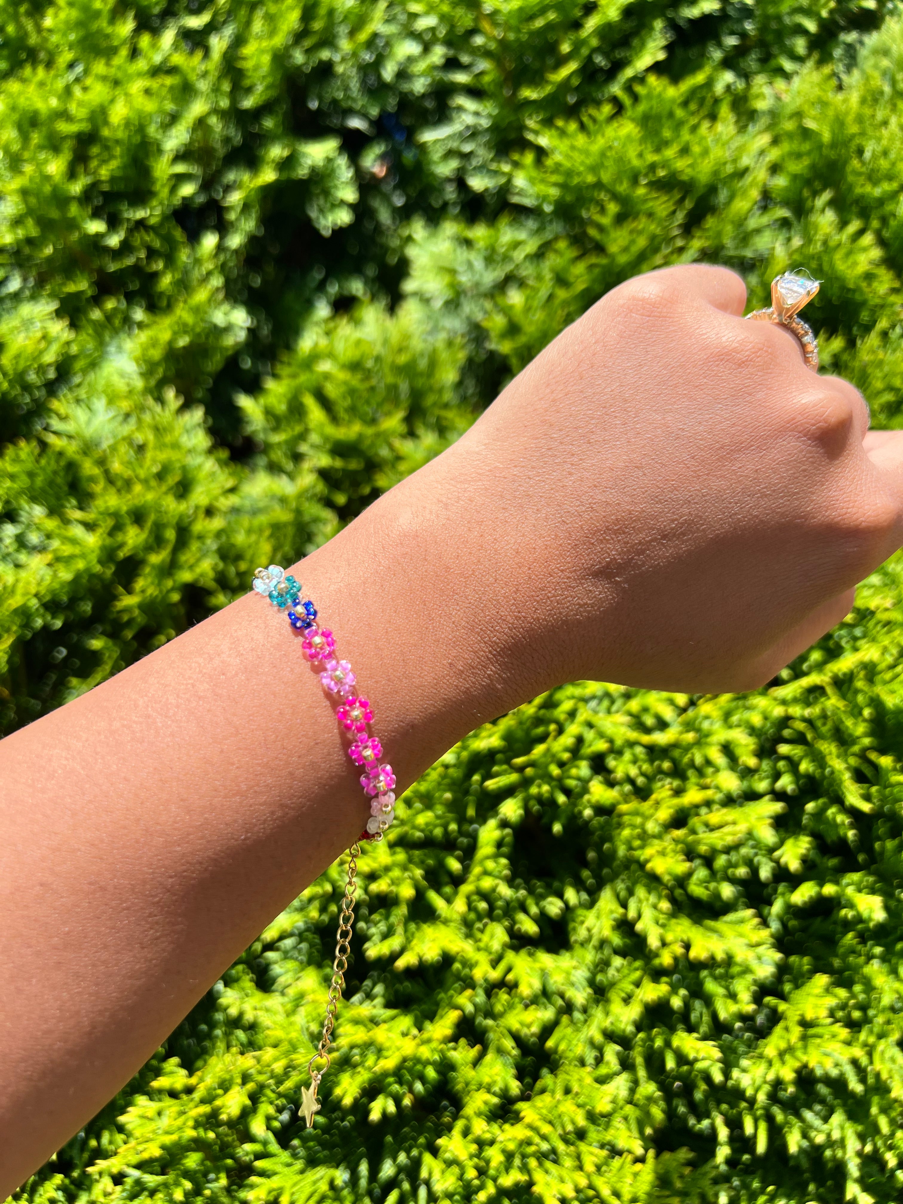 Multi colored daisy flower bracelet