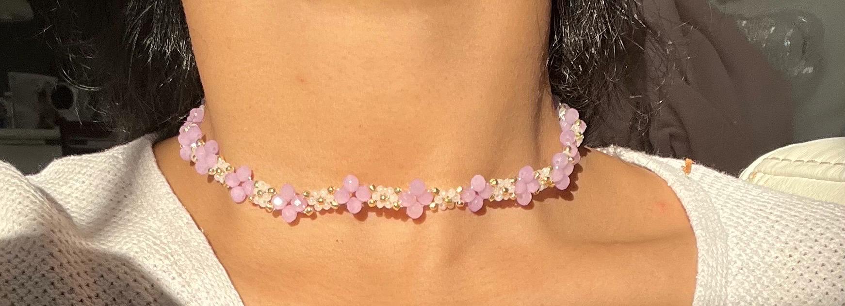 Daisy beaded flower Necklace