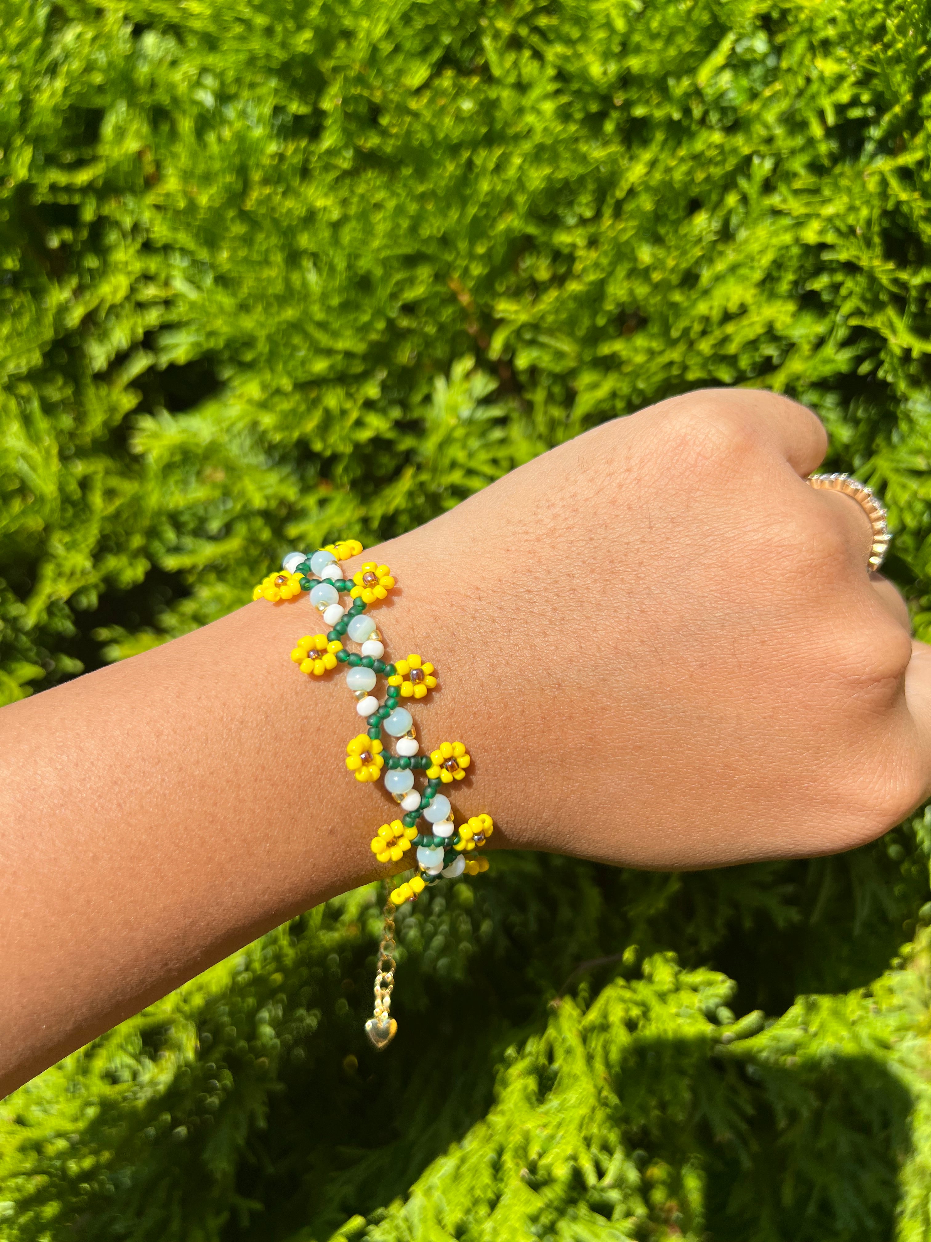 Sunflower daisy vine Beaded Bracelet