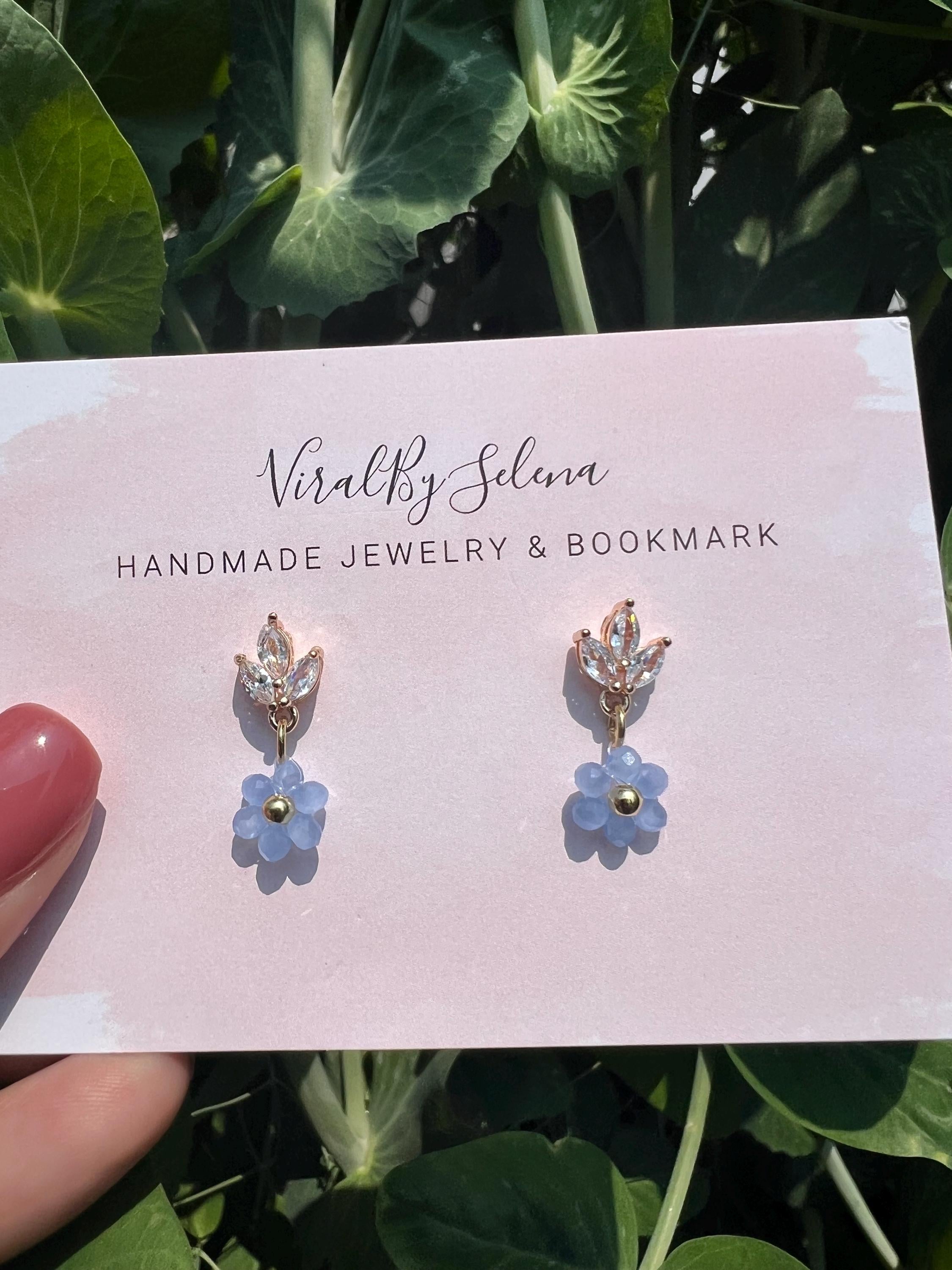 Daisy blue crystal earrings with 14k gold plated stud , minimalist earrings,