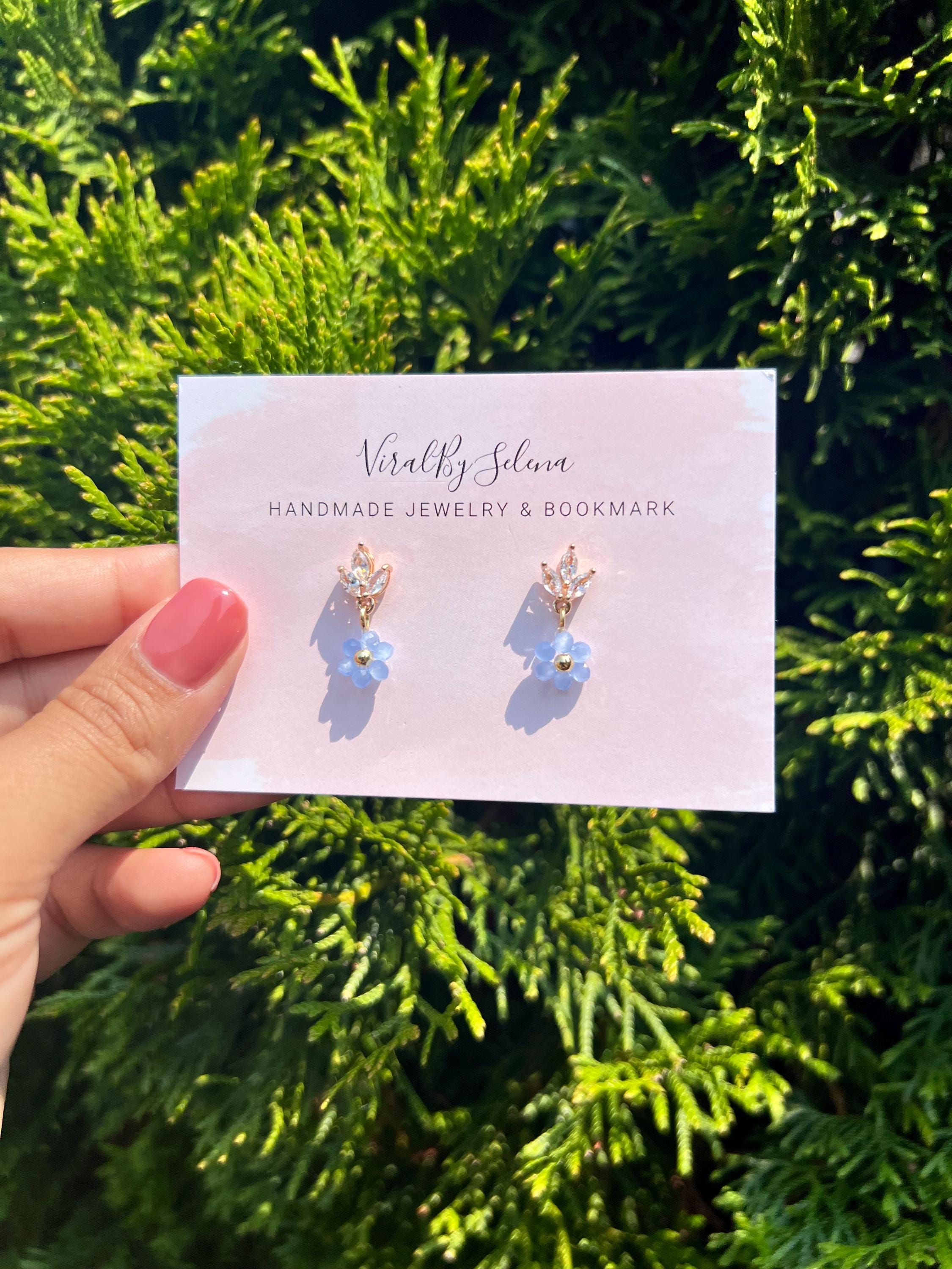 Daisy blue crystal earrings with 14k gold plated stud , minimalist earrings,