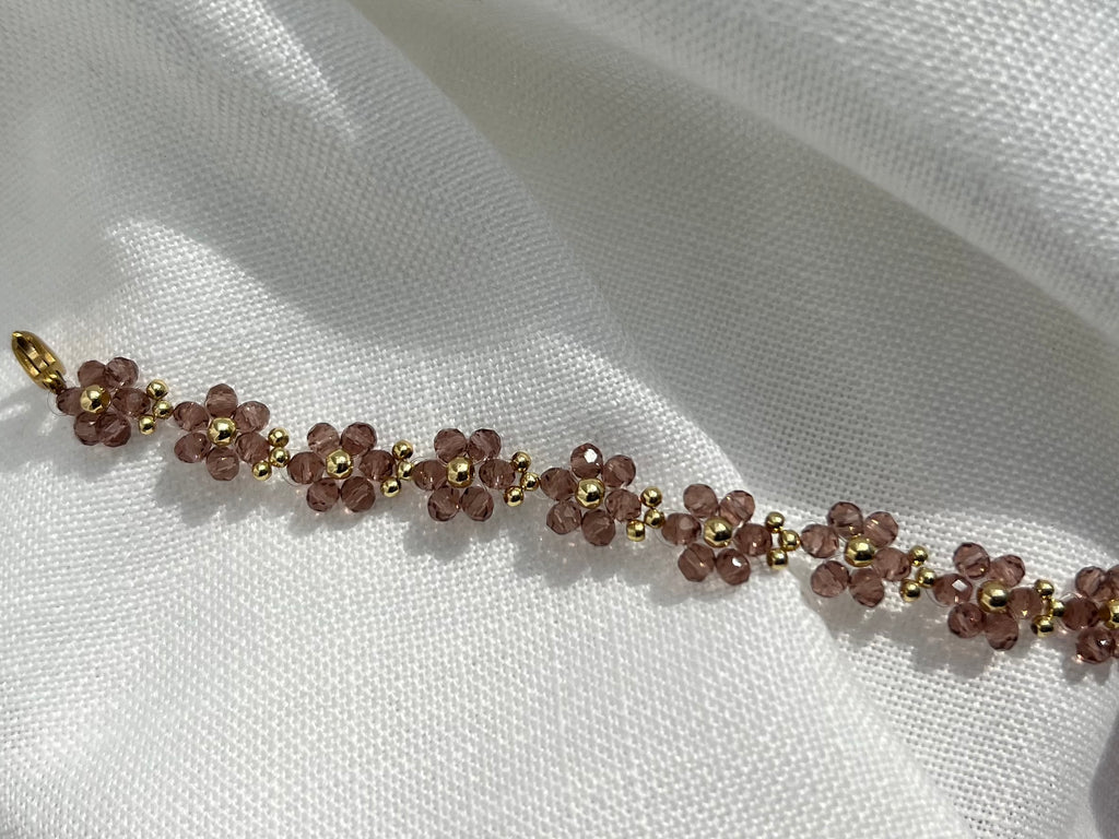 Nude daisy crystal bracelet