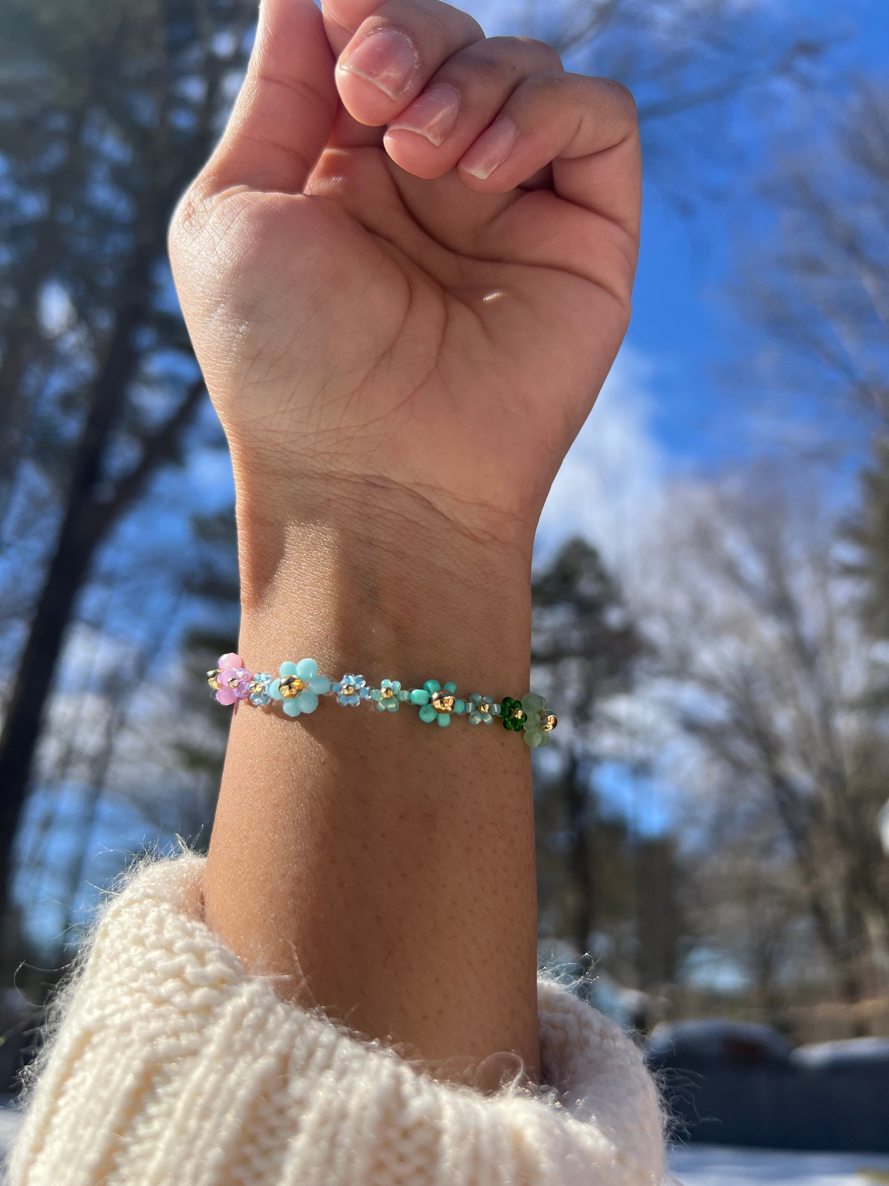 Pastel daisy bracelet