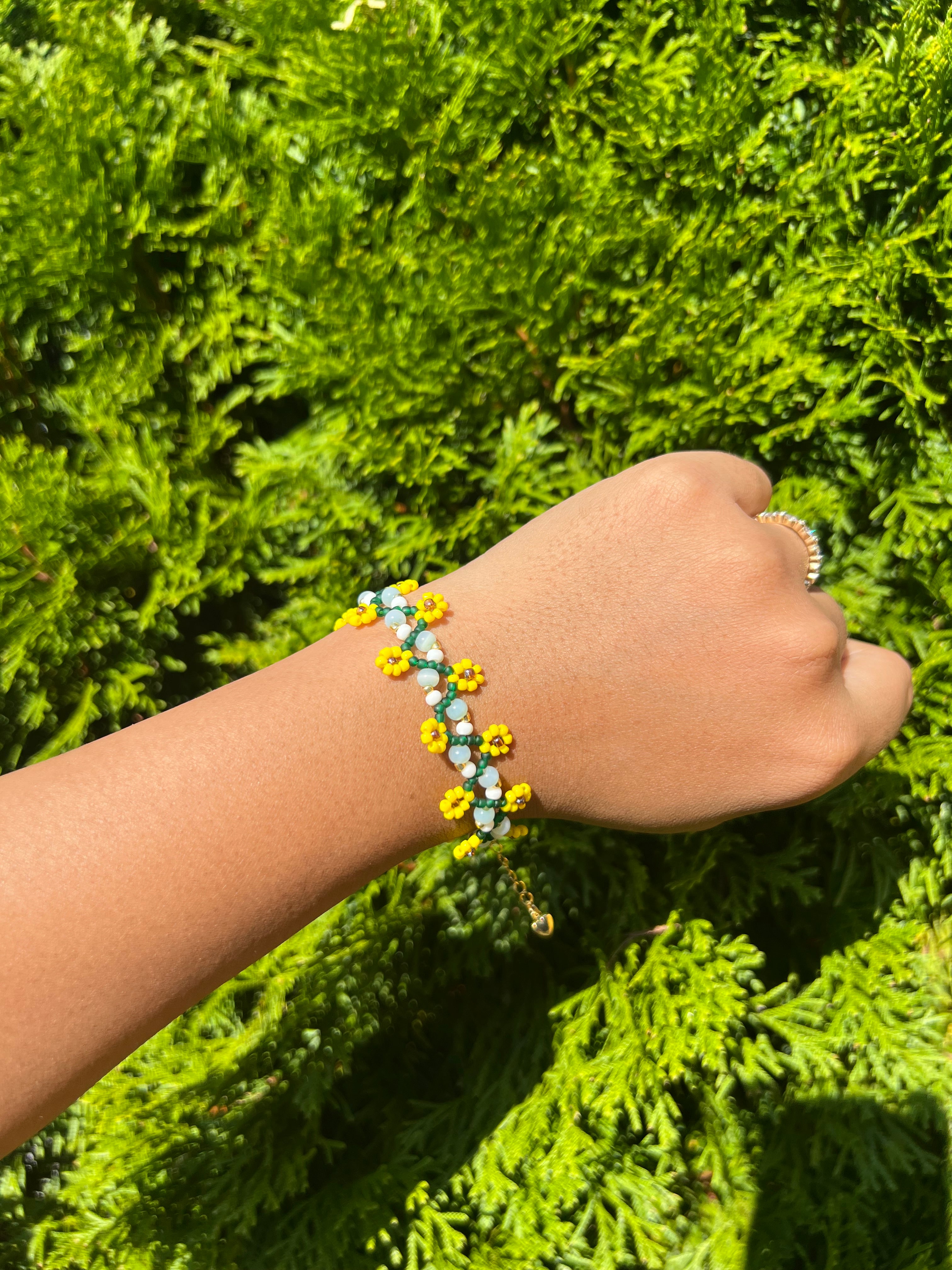 Sunflower daisy vine Beaded Bracelet