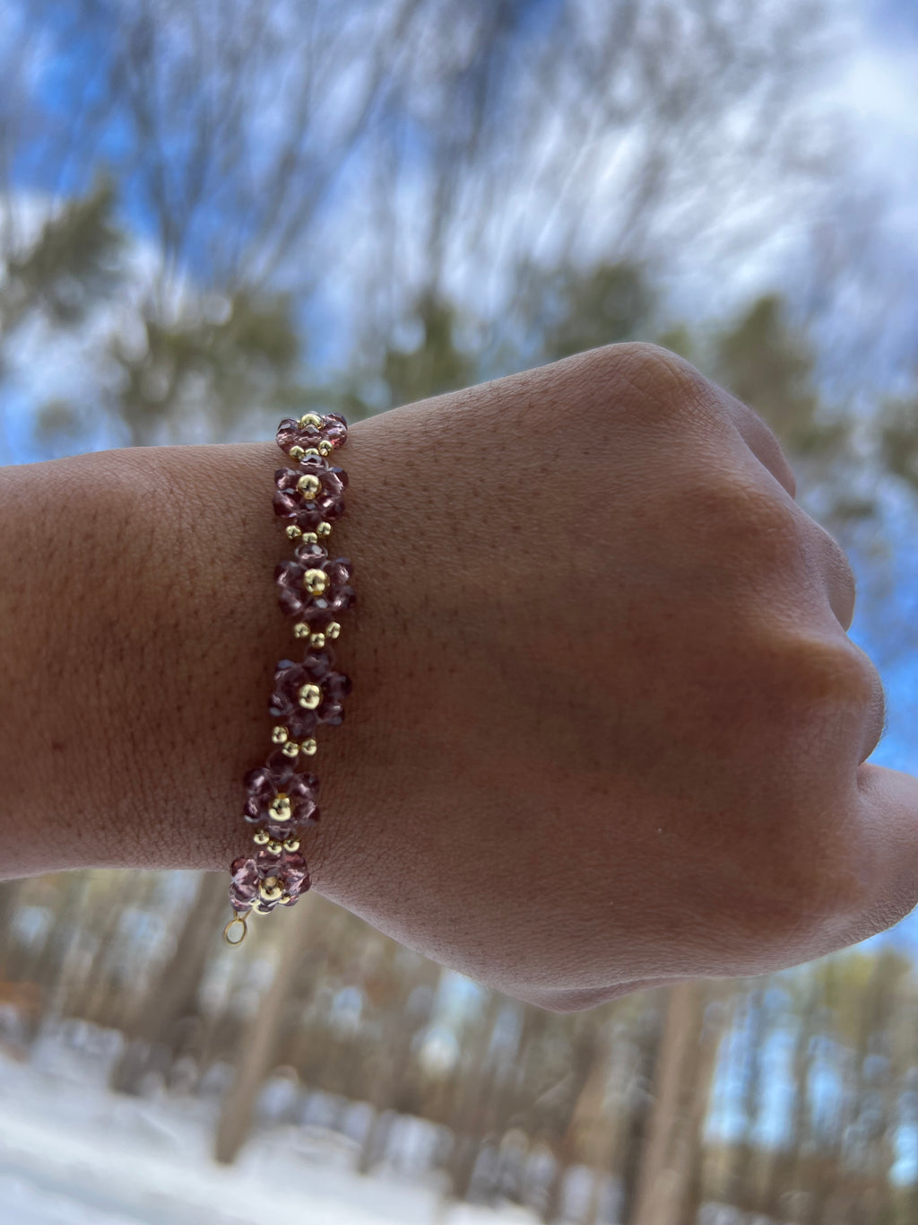 Nude daisy crystal bracelet