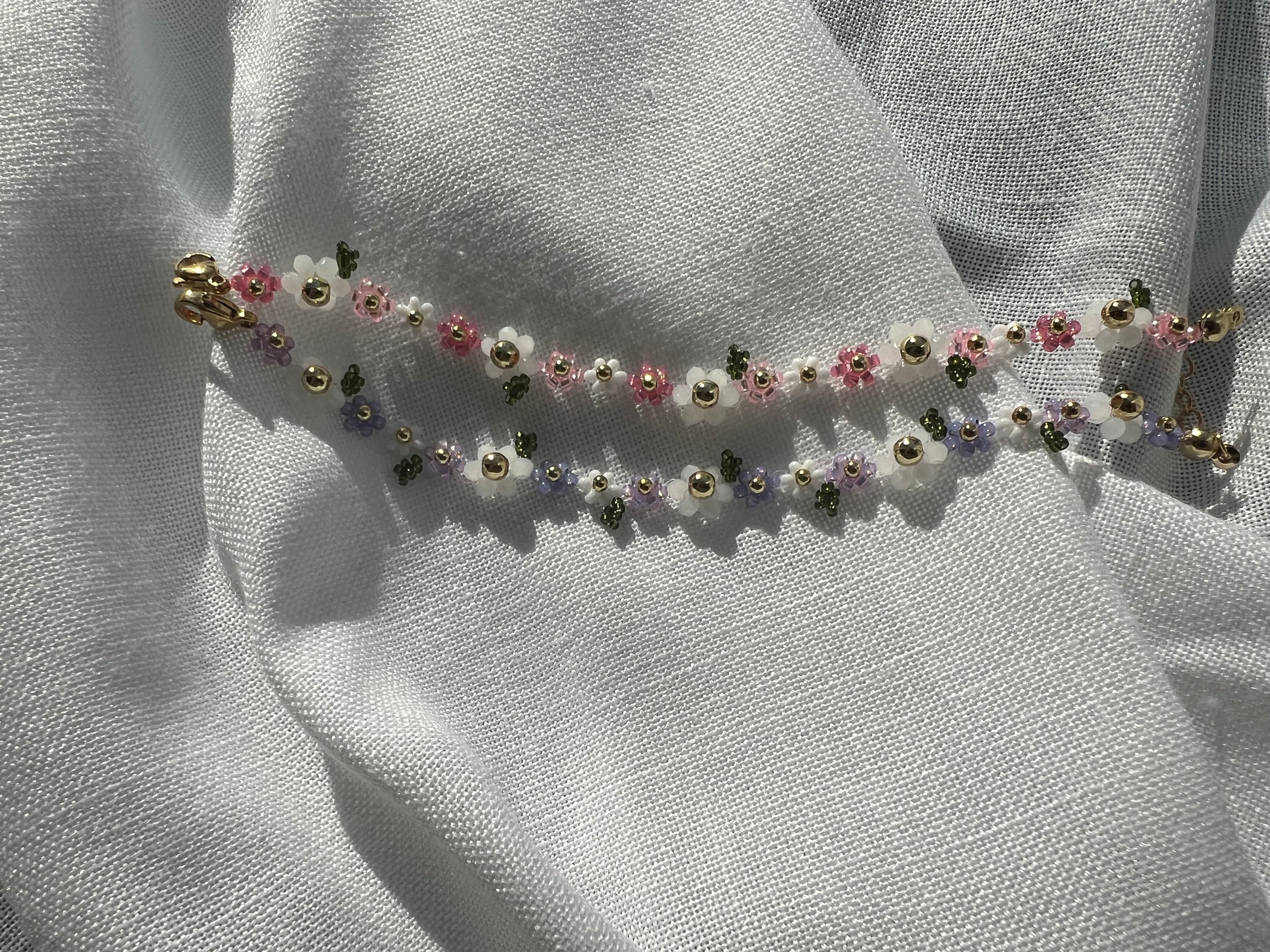 Pink or purple with white daisy bracelet perfect bff bracelet