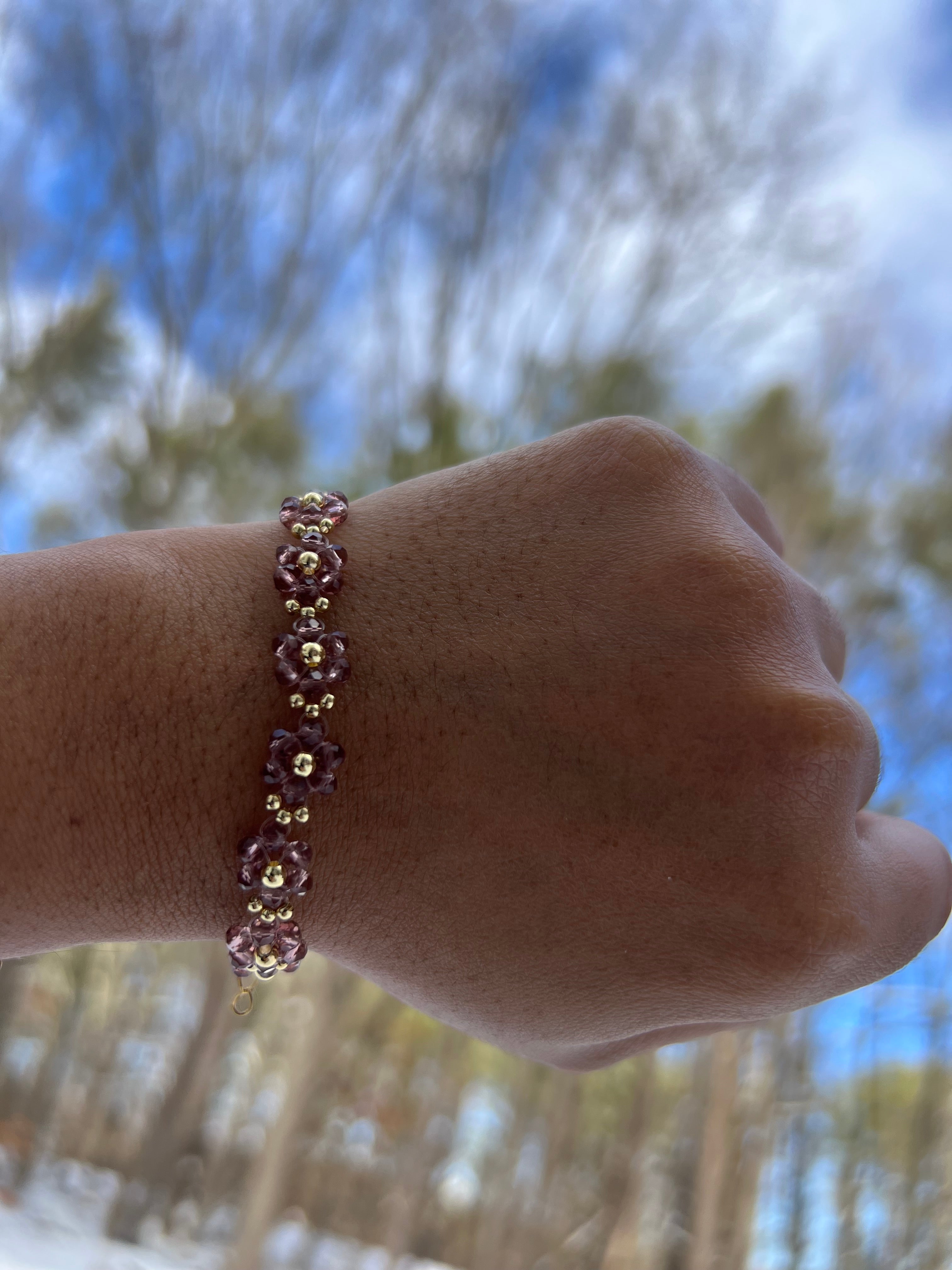 Nude daisy crystal bracelet