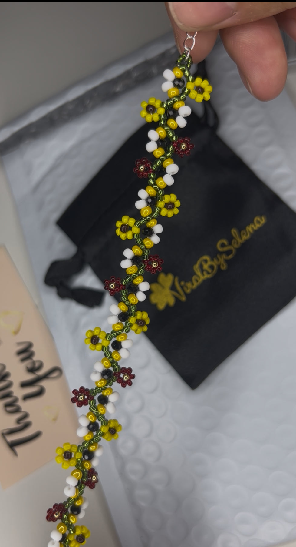 🌹rose, 🌻sunflower & bees 🐝 daisy bracelet