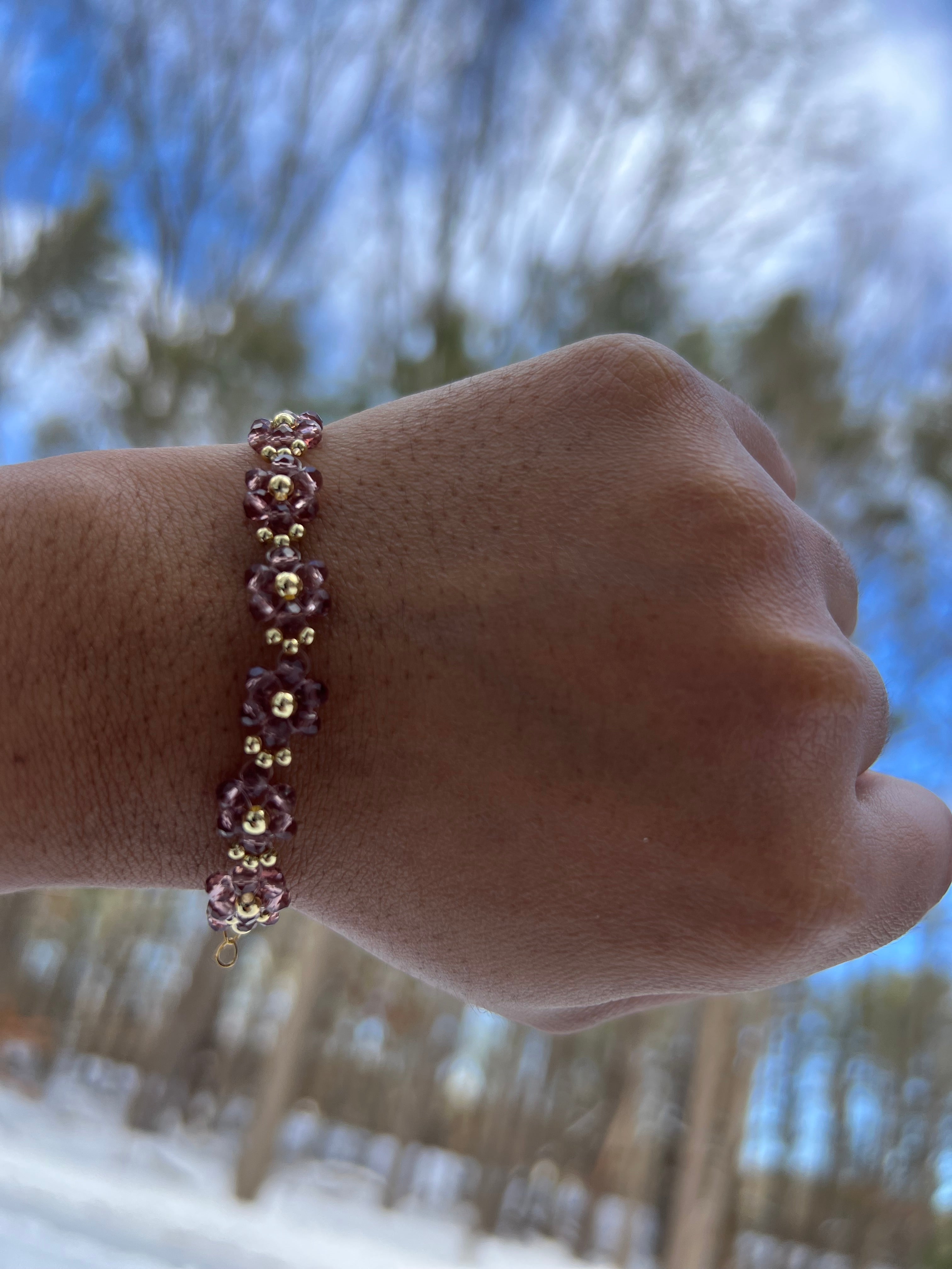 Nude daisy crystal bracelet