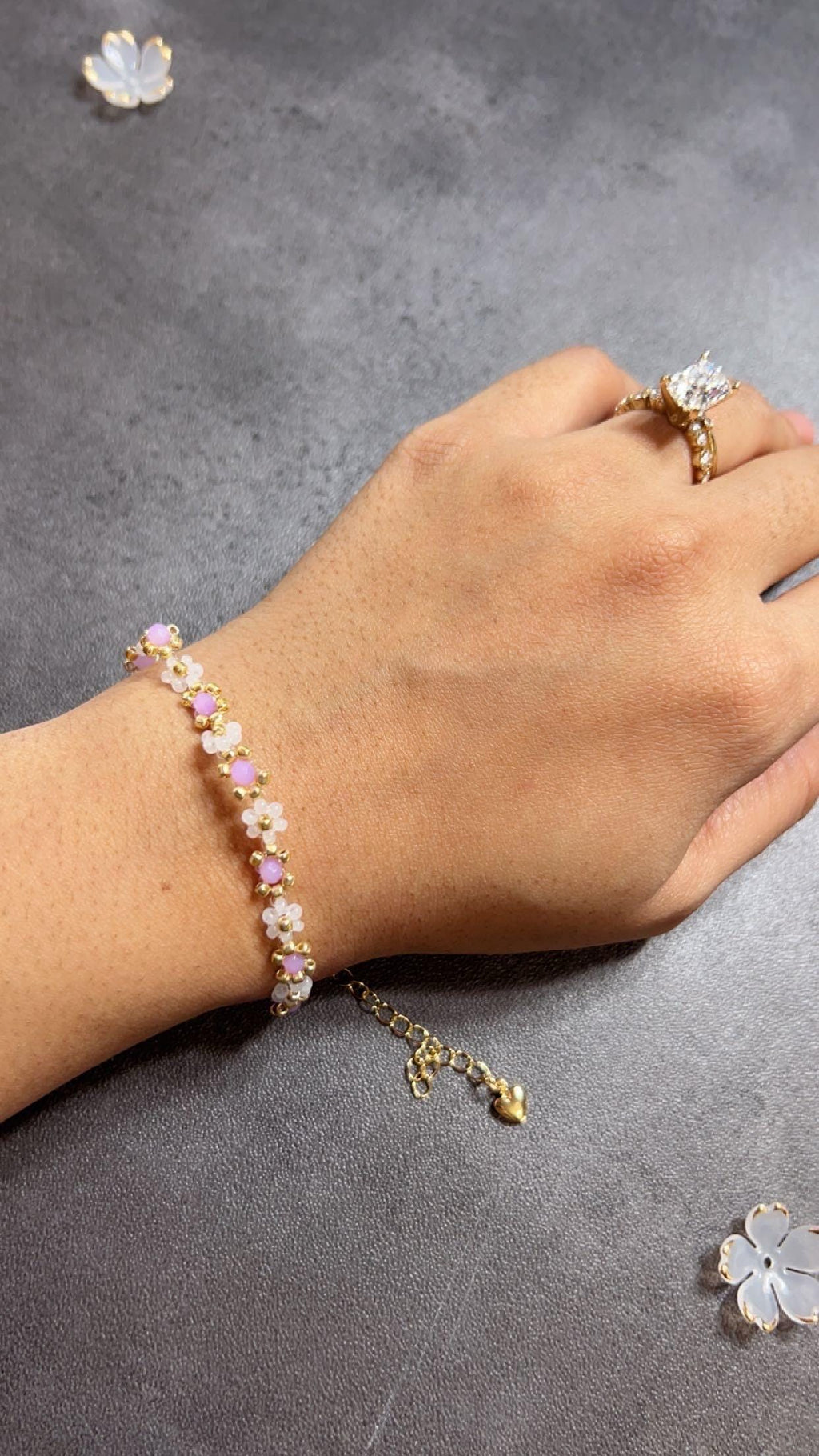 Purple & White Daisy Beaded Bracelet