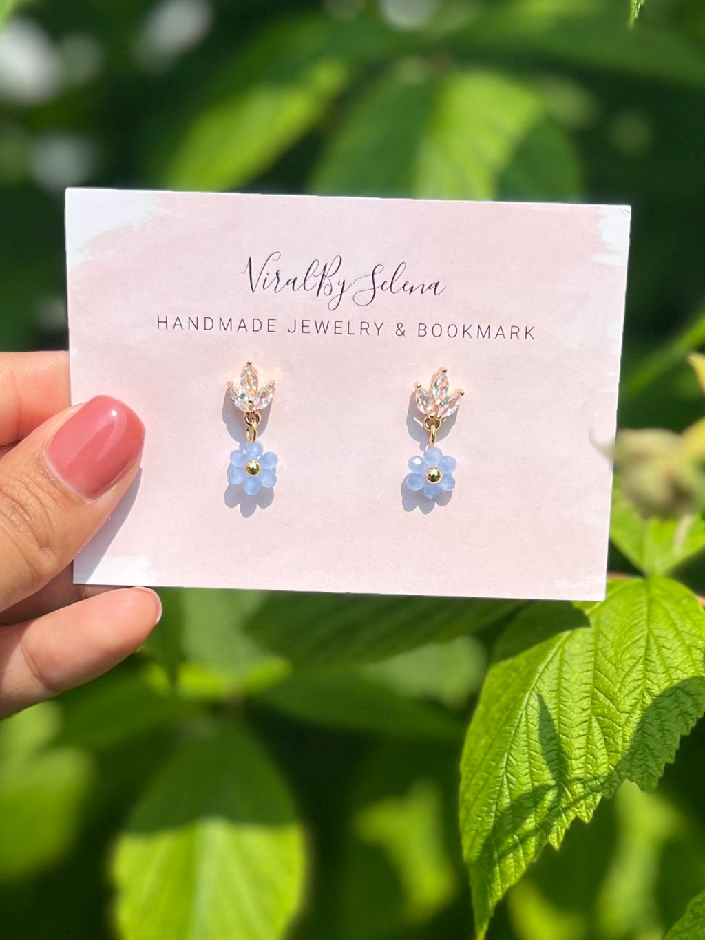 Daisy blue crystal earrings with 14k gold plated stud , minimalist earrings,