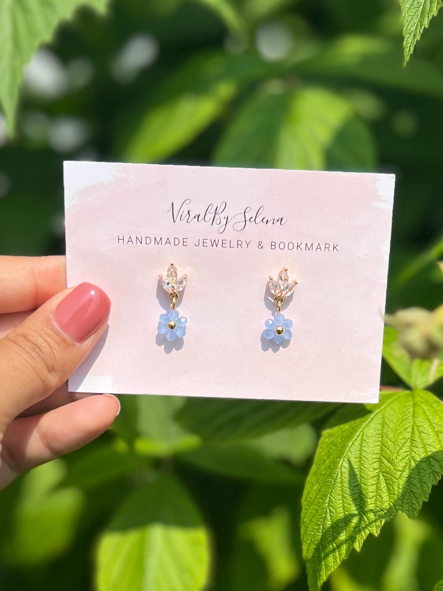 Daisy blue crystal earrings with 14k gold plated stud , minimalist earrings,