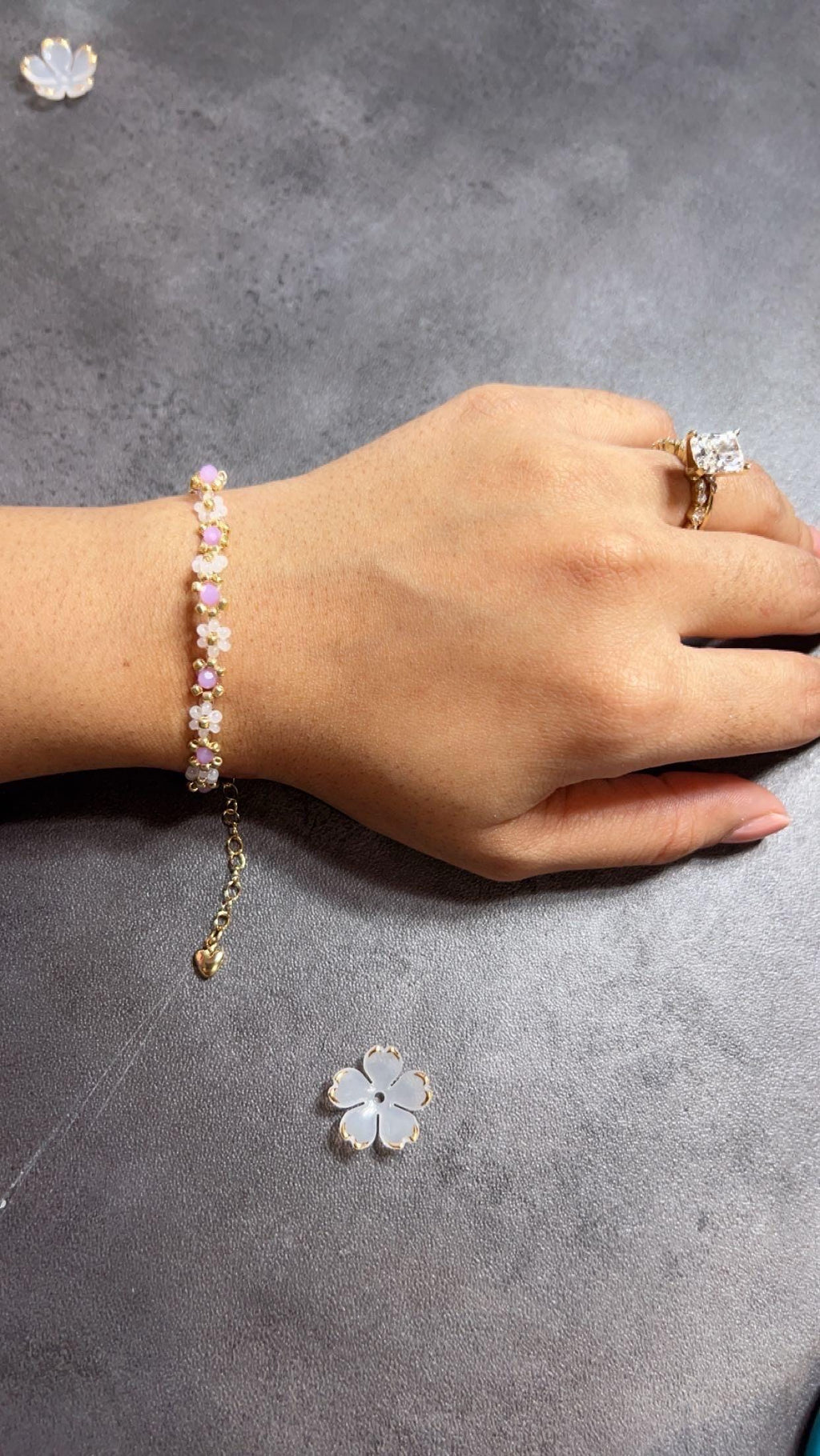 Purple & White Daisy Beaded Bracelet